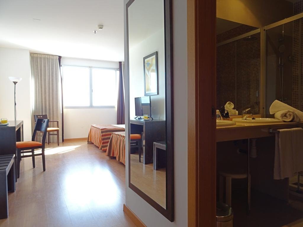 Картинка La Estacion 4*