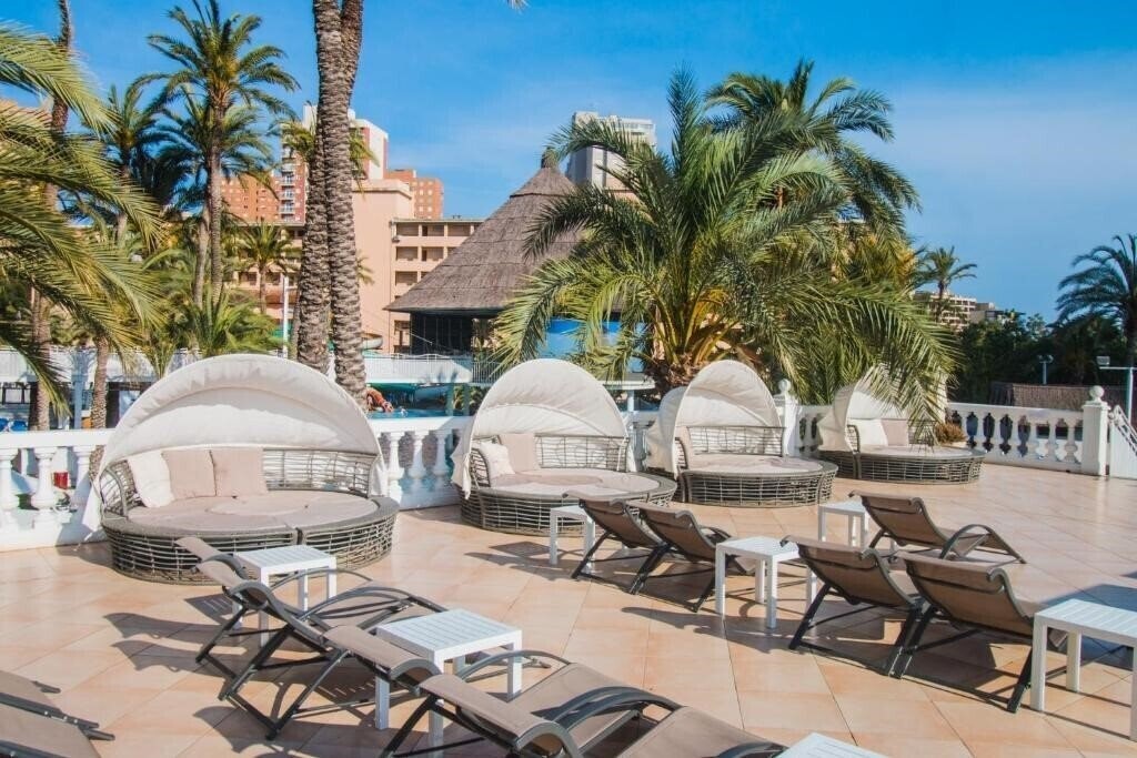 Картинка Magic Tropical Splash 4*