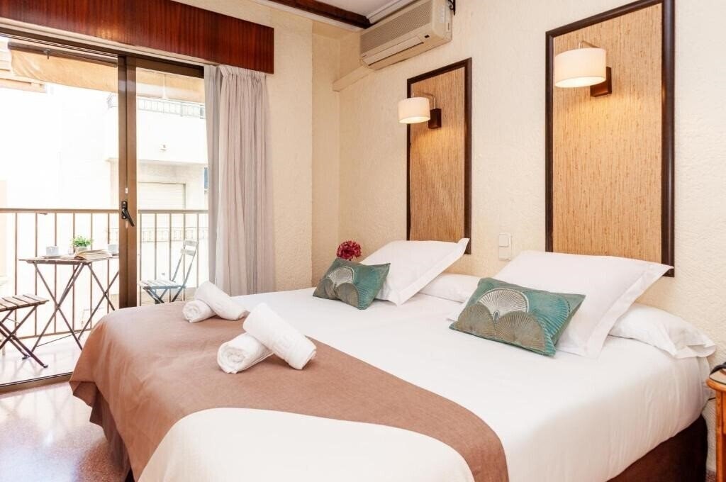 Отель Eden Mar 2*