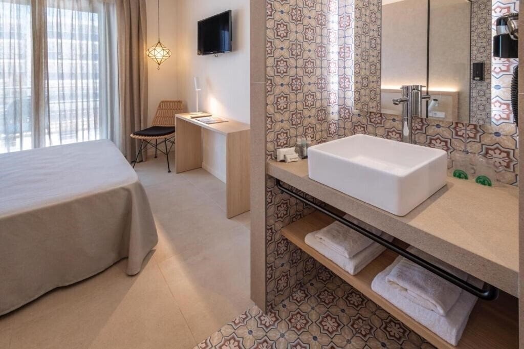 Фотография Alhambra 3*