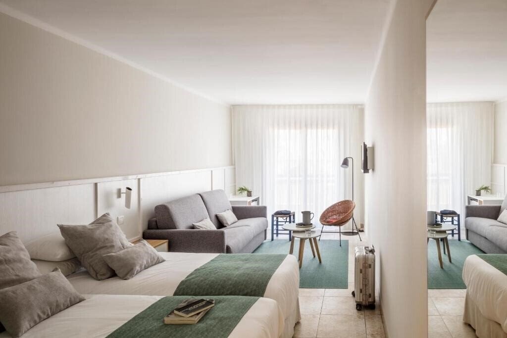 Фото Bertran Park 4*