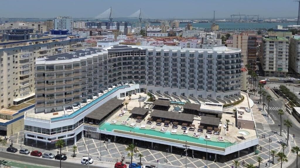 Картинка Cadiz Bahia 4*