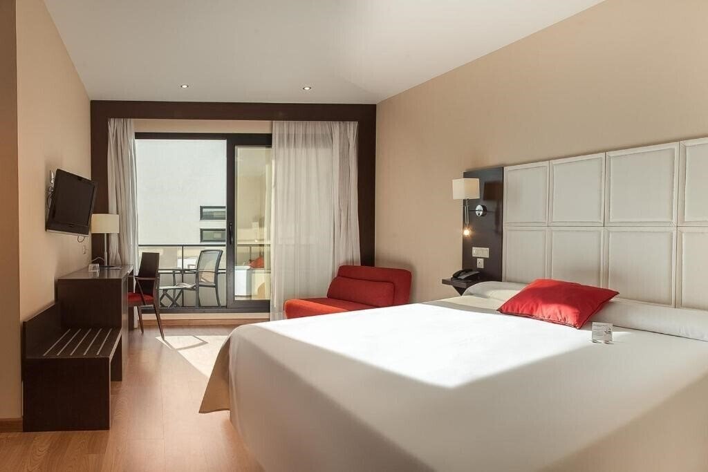 Отель RH Don Carlos Hotel & SPA 4*