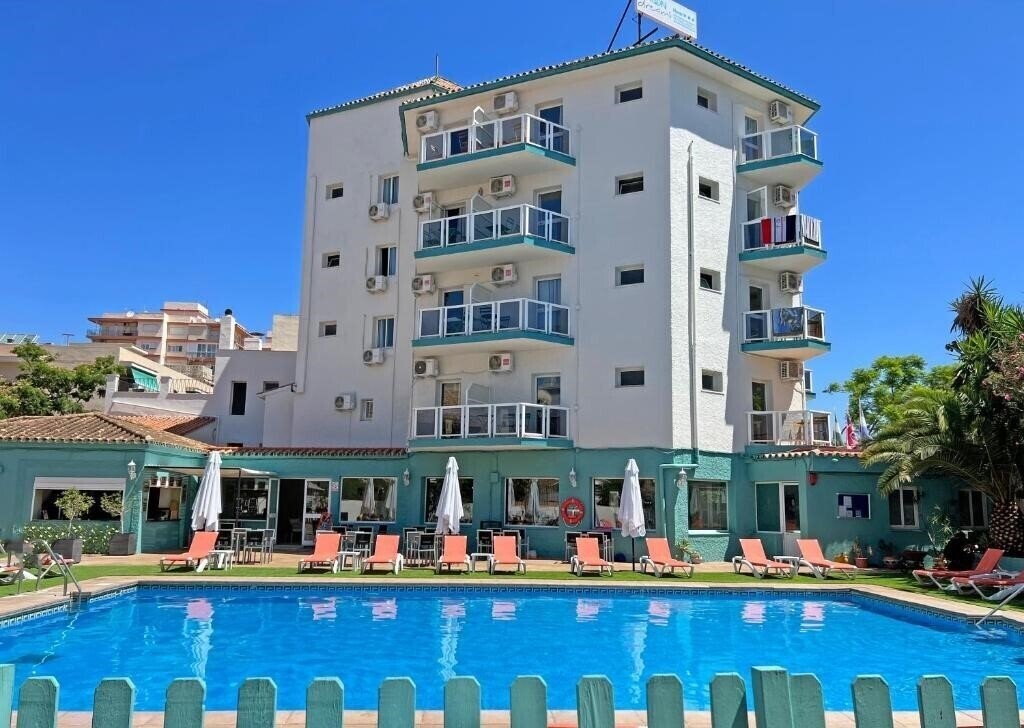 Отель Itaca Fuengirola 3*