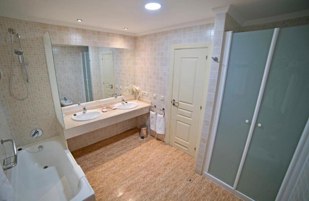 Фотография Holiday World Resort 4*