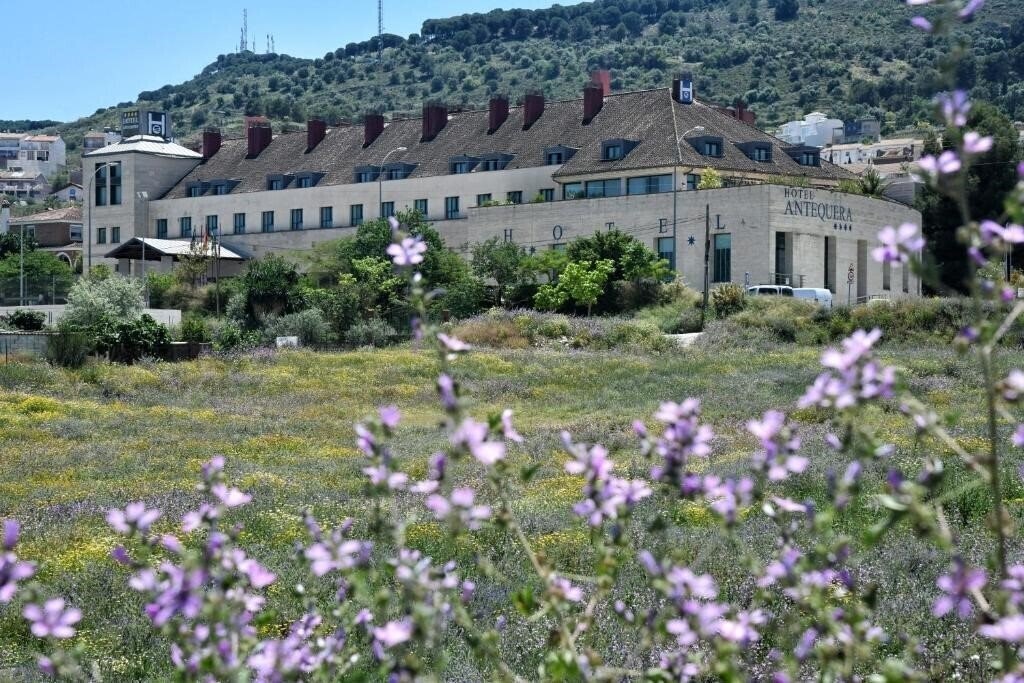 Изображение Antequera By Checkin 4*