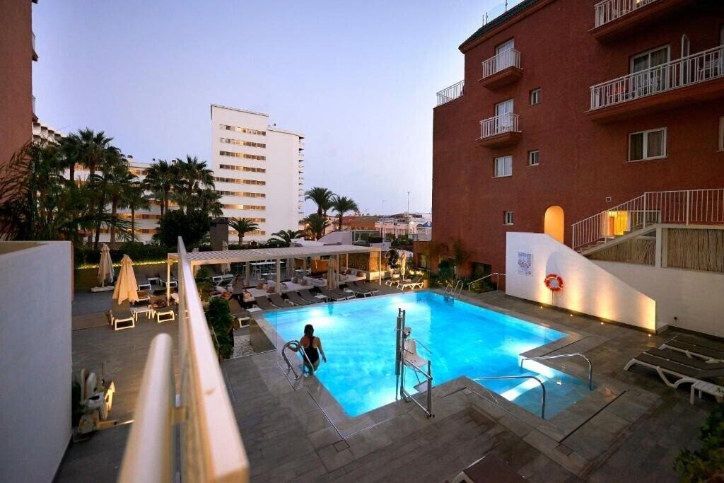 Изображение Fenix Torremolinos - Solo Adultos 4*