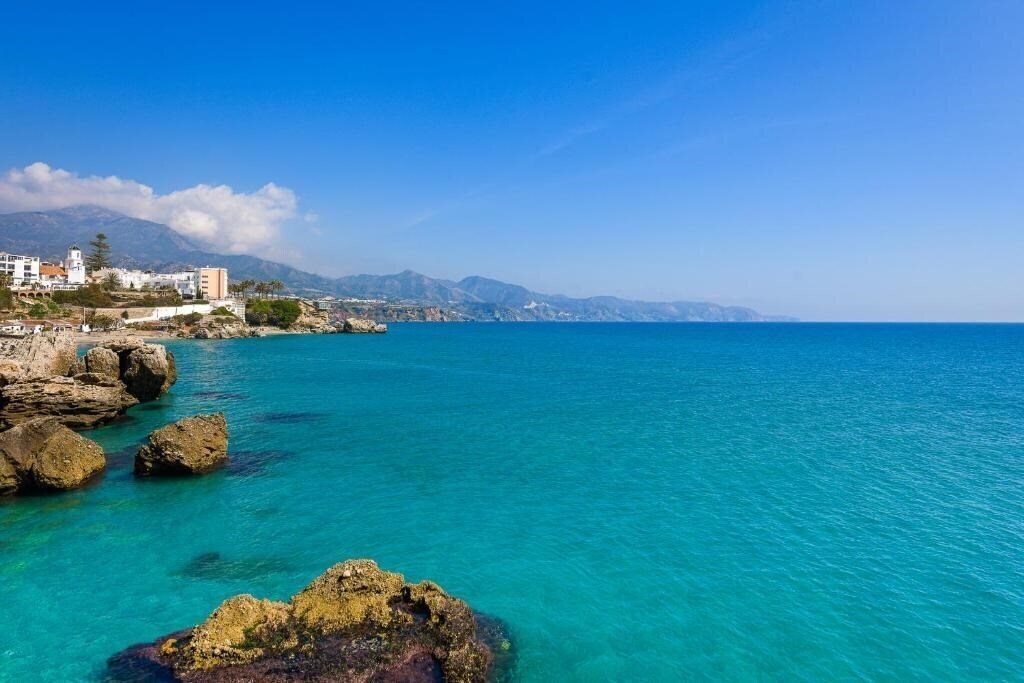 Отель Olee Nerja Holiday Rentals by Fuerte Group 3*