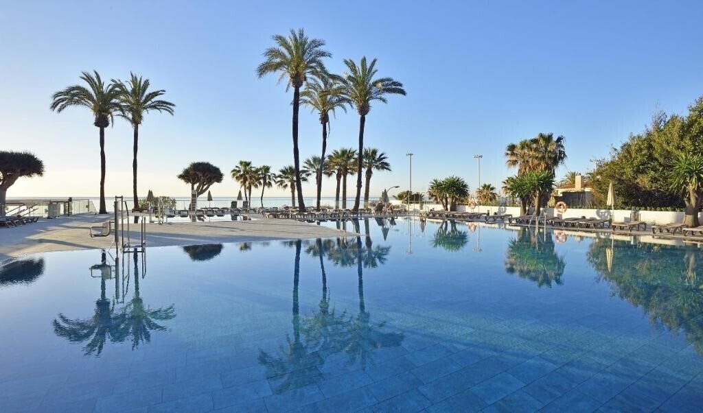Отель Ocean House Costa Del Sol 4*