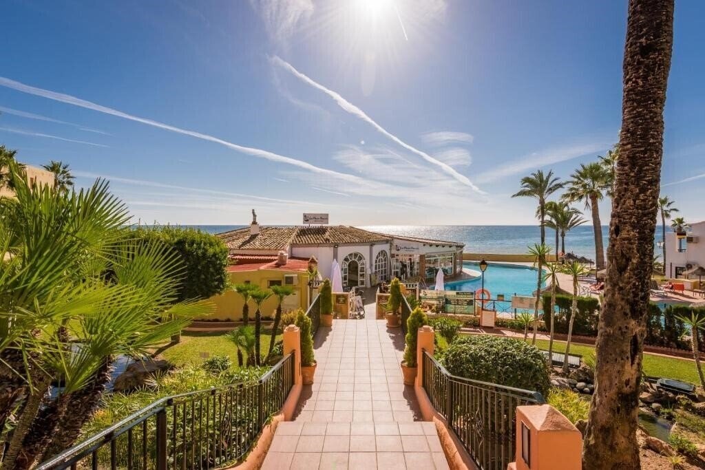 Фотография Macdonald Dona Lola Resort 3*