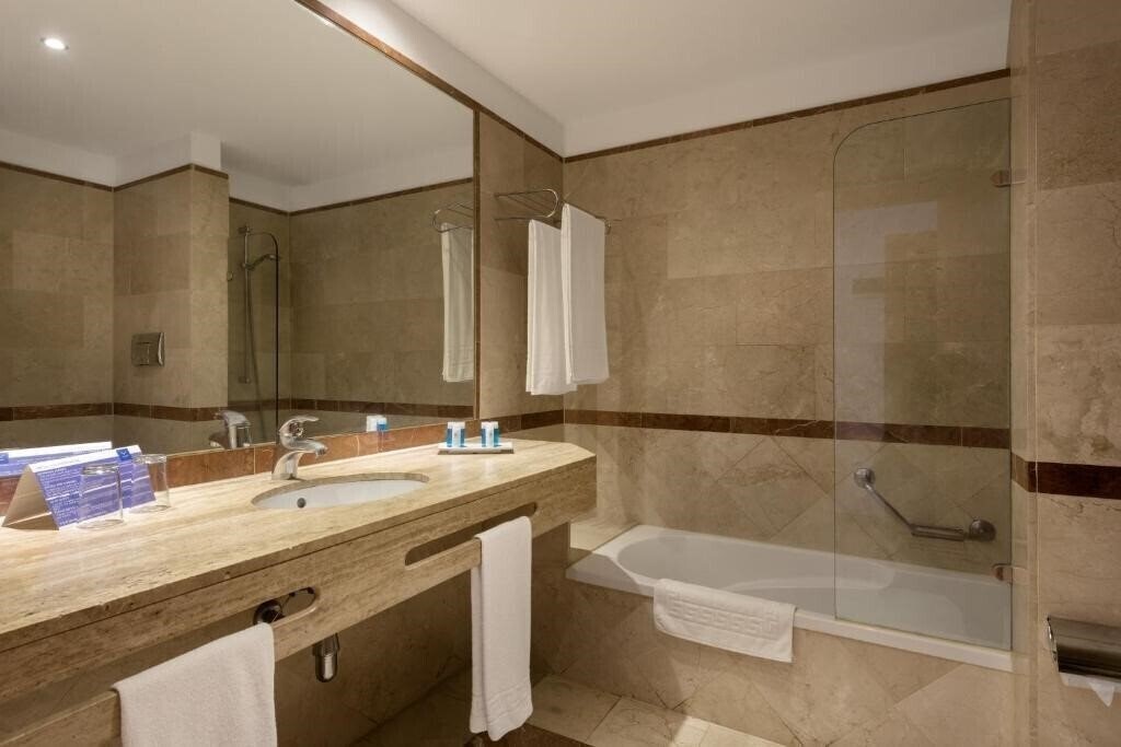 Фотография Gran Hotel Costa Del Sol 4*