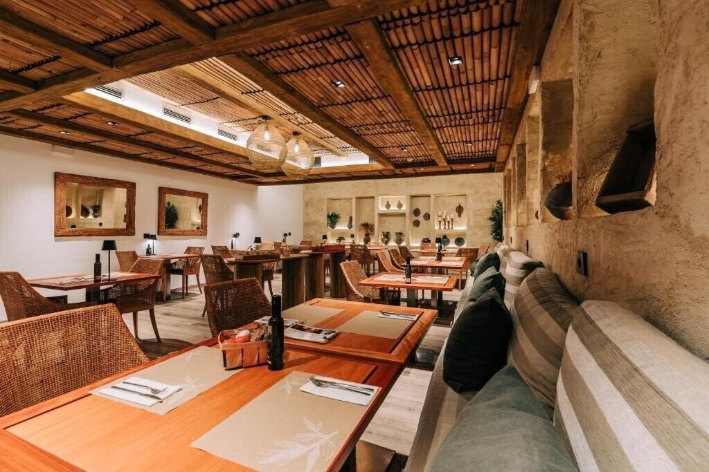 Изображение Hotel Gran Claustre 4*