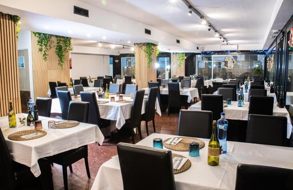 Фото Adia Hotel Cunit Playa 3*