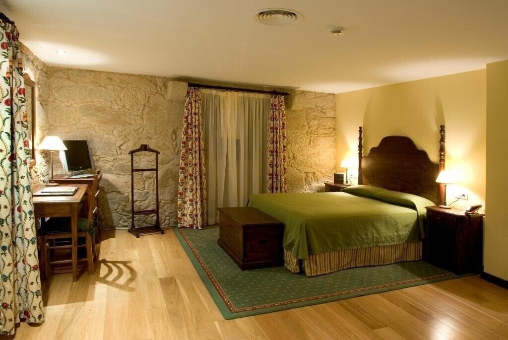 Фото Hotel Pazo de Lestrove by Pousadas de Compostela 4*