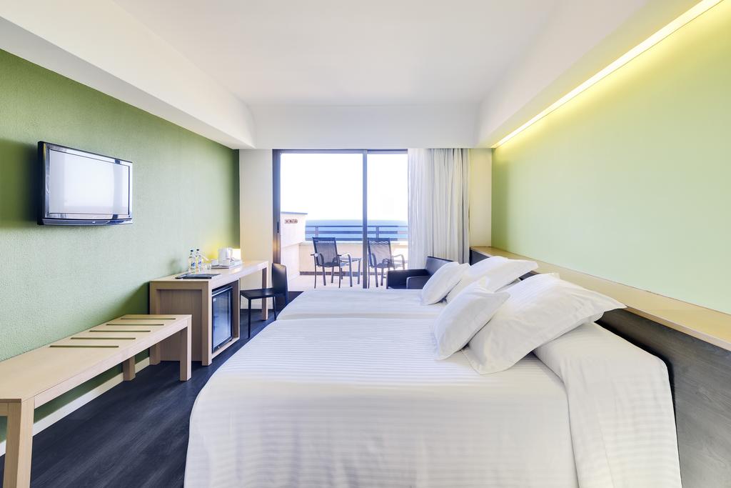 Изображение Barcelo Lanzarote Active Resort (ex. Occidental Lanzarote Playa, Occidental Lanzarote Mar, Oasis de Lanzarote, Be Live Family Lanzarote Resort) 4*