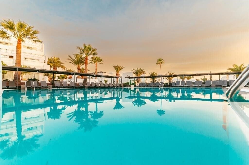 Фото Aequora Lanzarote Suites 4*