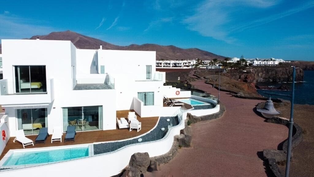 Фото La Cala Suites 5*