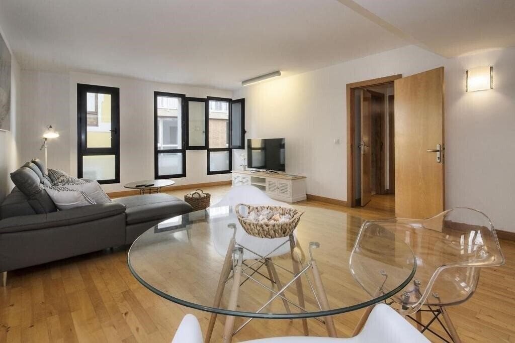 Картинка El Estudio De Lela 4*