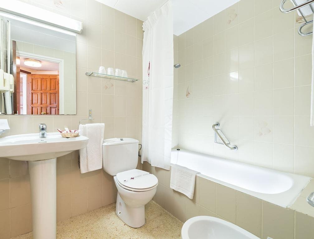 Изображение Institut Gem Wellness & Spa Apart (ex. Aparthotel Guitart Central Park) апартаменты