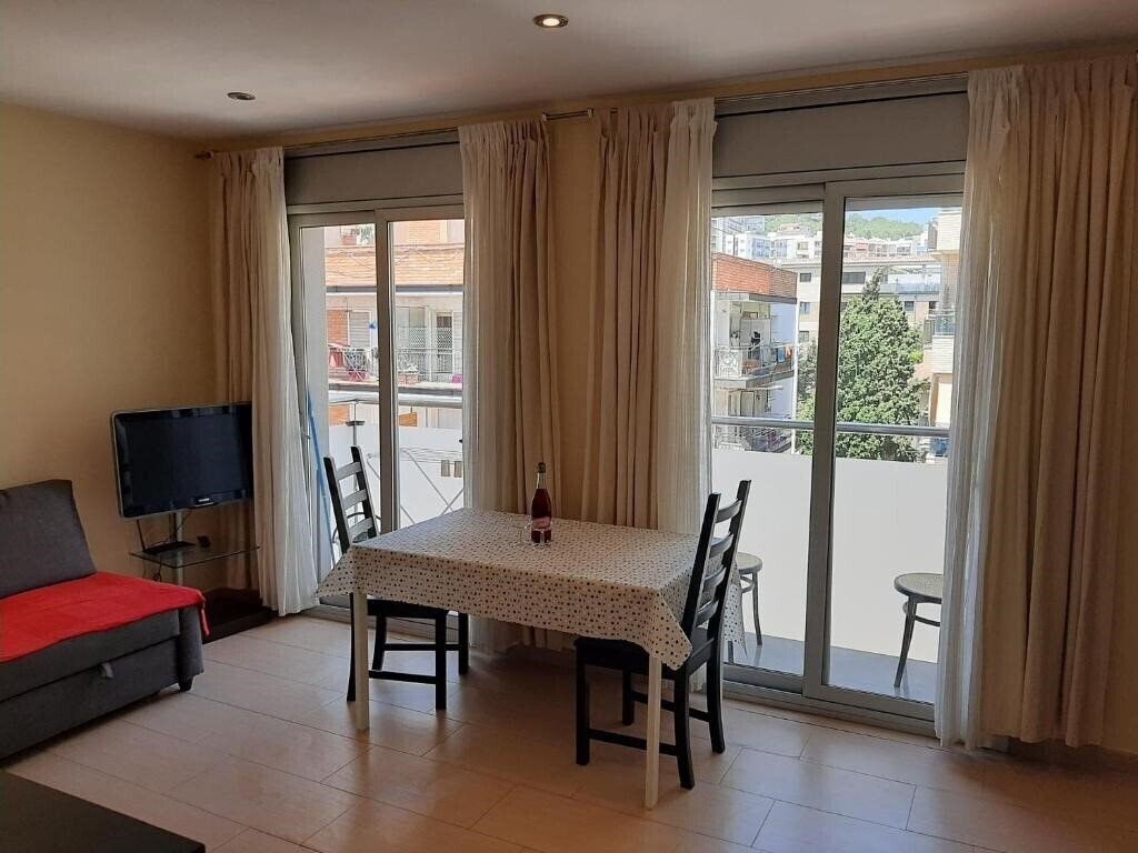 Отель Apartamentos Playas Lloret 2*