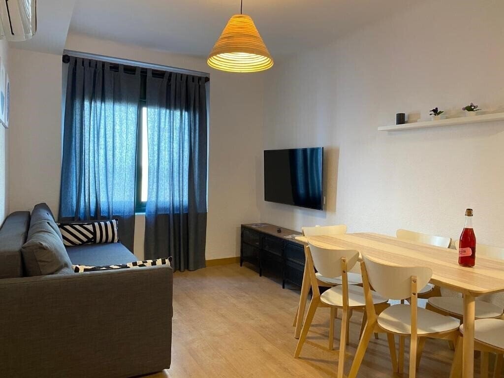 Отель Apartaments Sant Lluis 2*