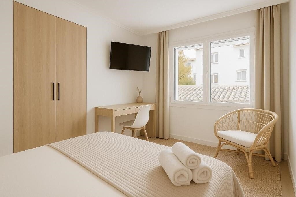 Отель Hotel Y Apartamento Moli De Mar 2*