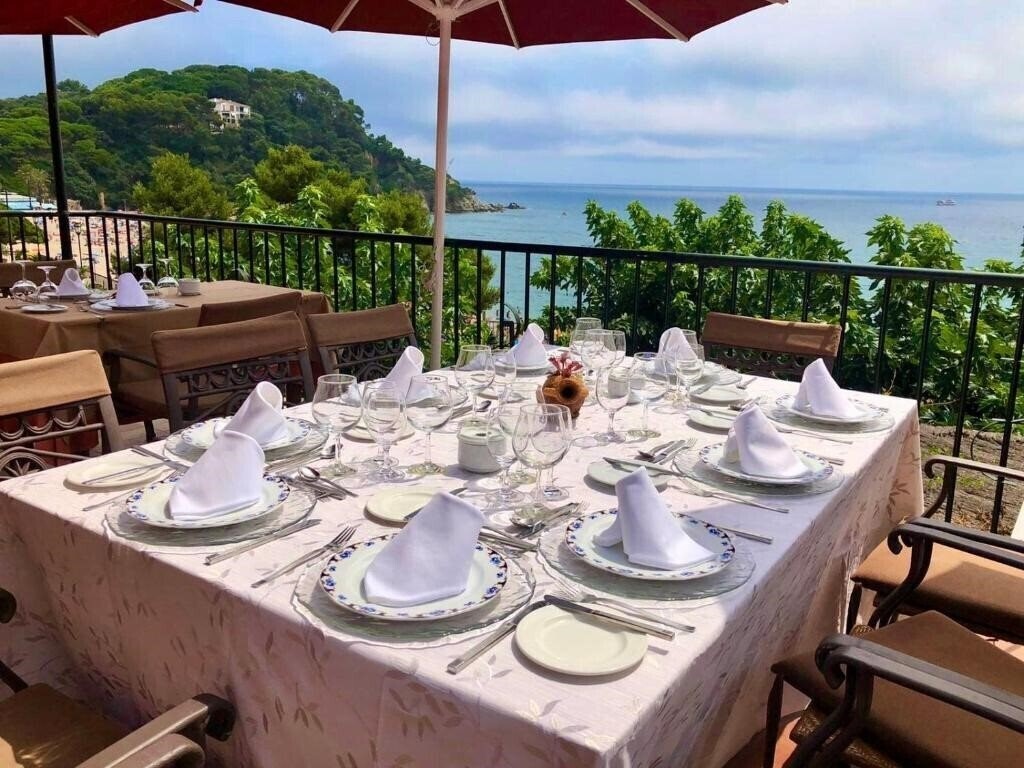 Отель Rigat Park 5*