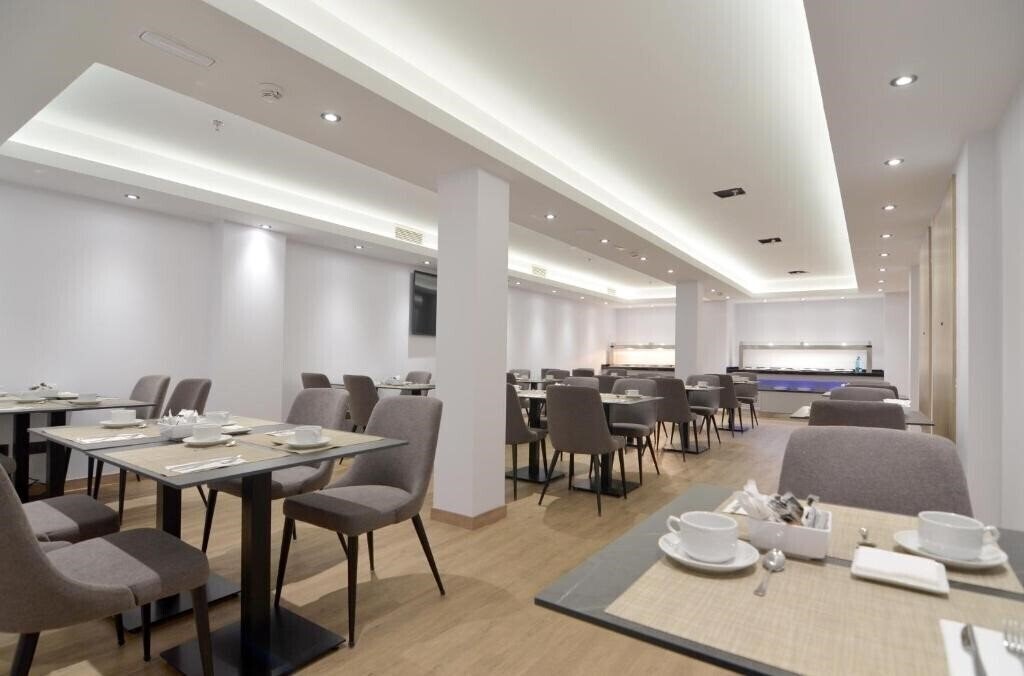 Изображение Ahm Apartahotel Marcenado 3*