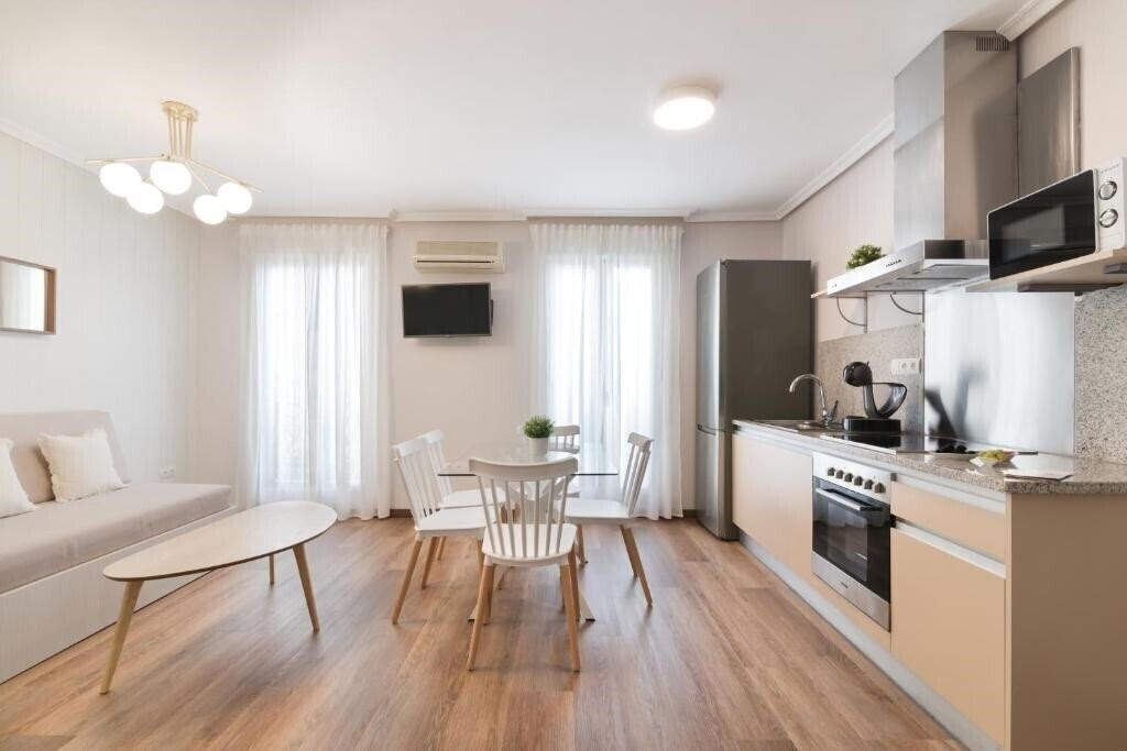 Картинка Apartamentos Roisa 2*