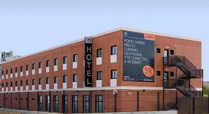 Отель Nh Parla 3*