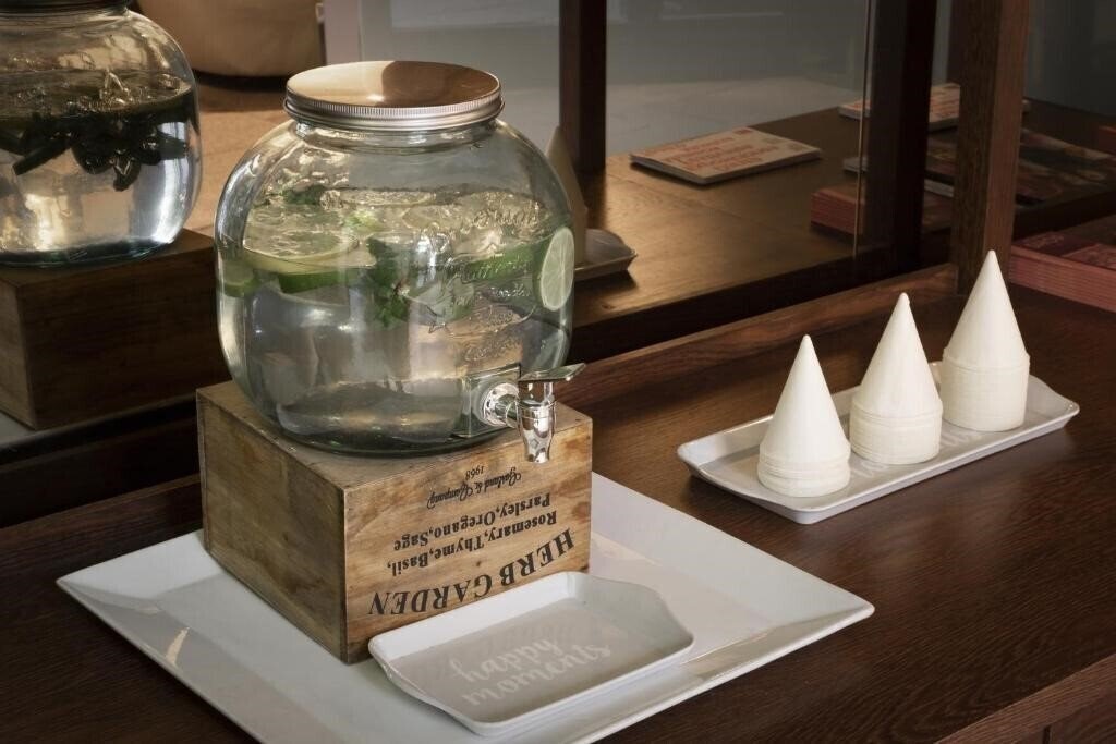 Фотография Petit Palace Posada Del Peine-City Inn Madrid 4*