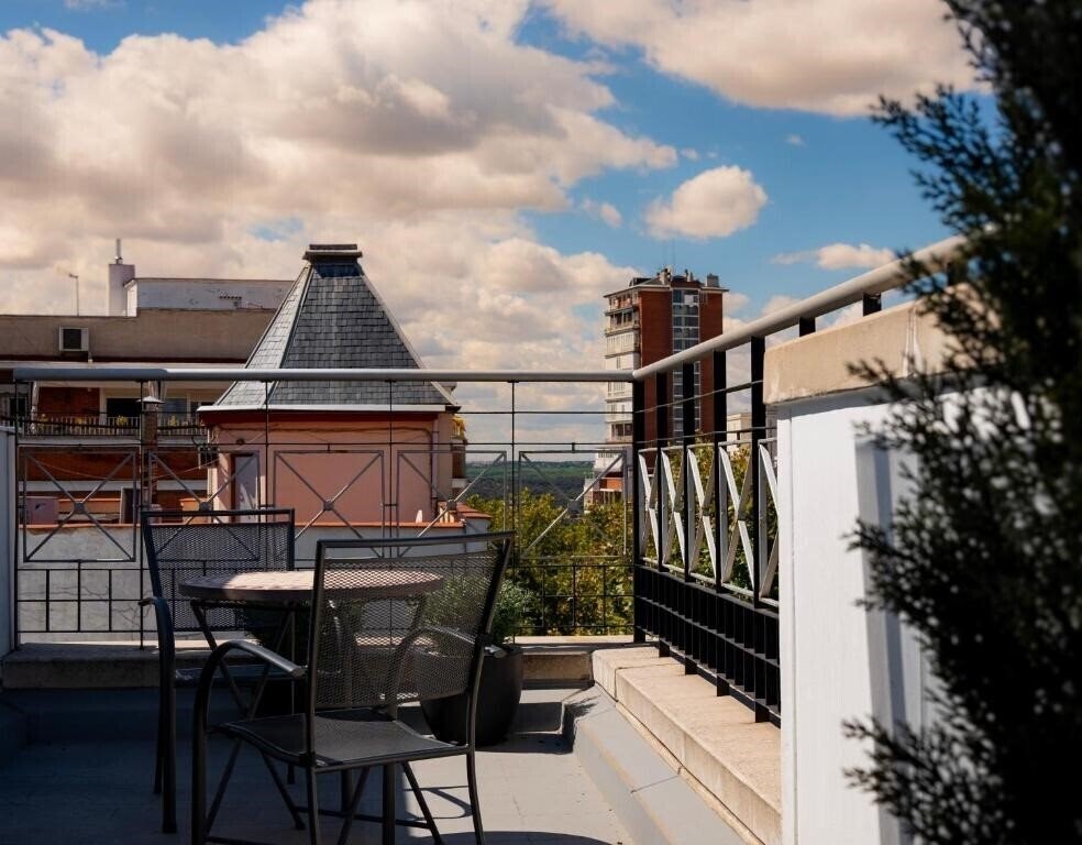 Картинка Aparto-Hotel Rosales 3*