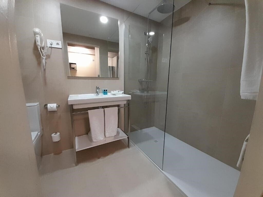 Фотография Eco Alcala Suites 4*