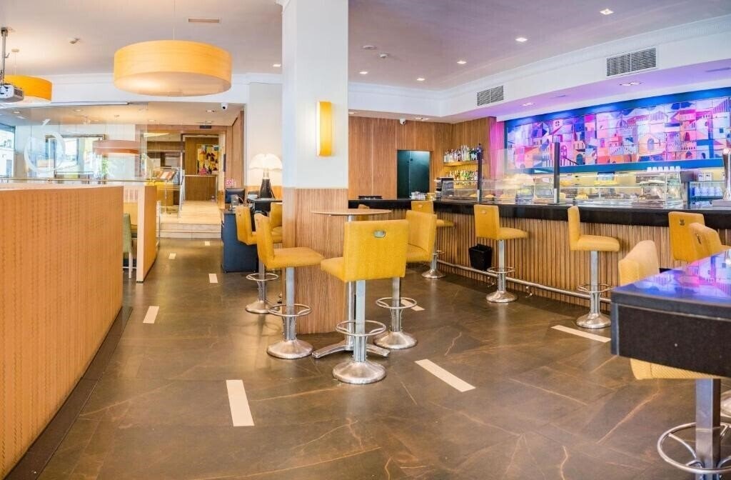 Фотография Opera 4*