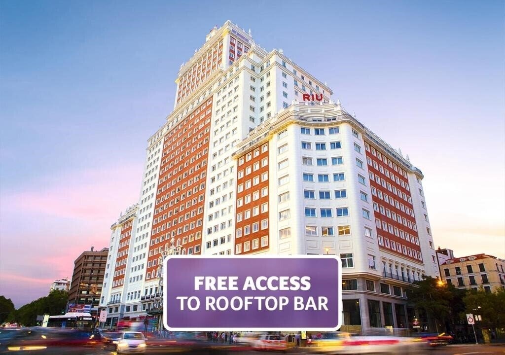 Отель Riu Plaza Espana 4*