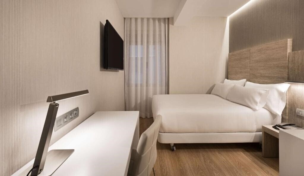 Картинка Nh Madrid Chamberi 3*