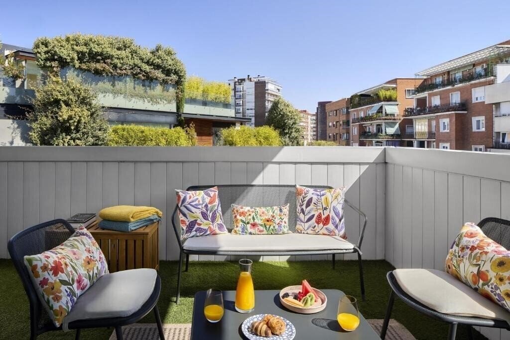 Фотография NH Paseo de la Habana 4*