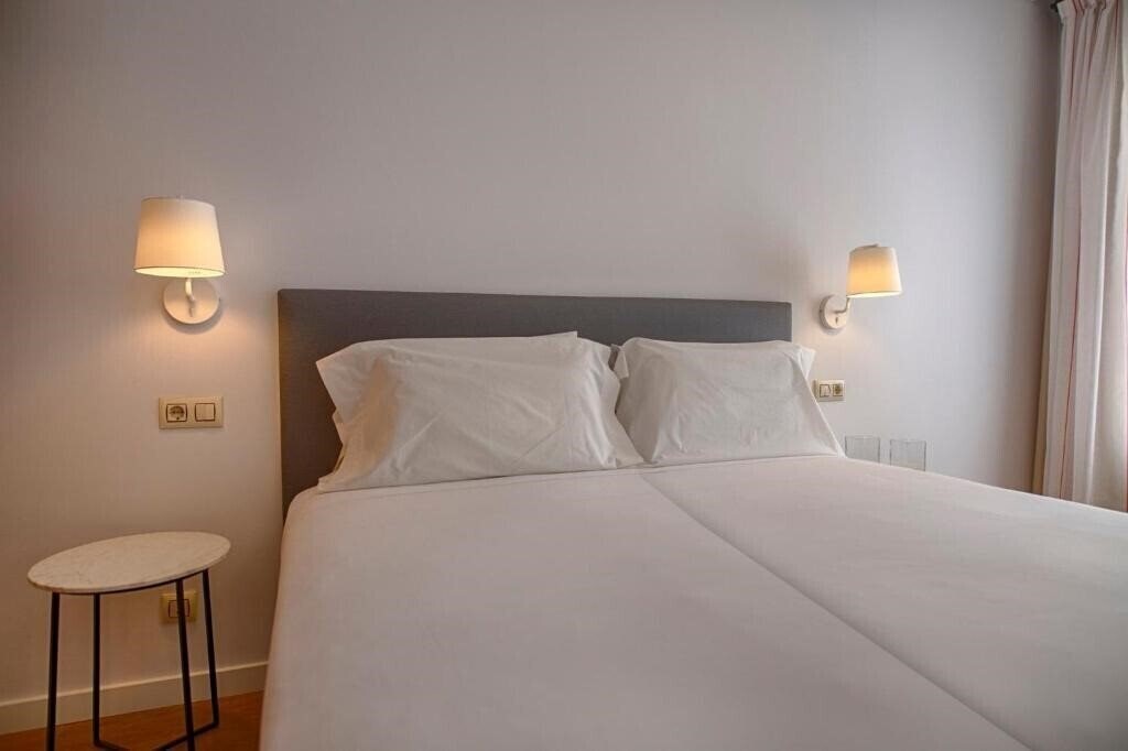 Картинка Sercotel Tribuna Malaga (ex. Tribuna Malaguena) 3*