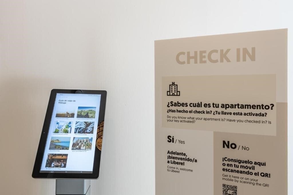 Изображение Apartamentos Libere Malaga Teatro Romano 4*