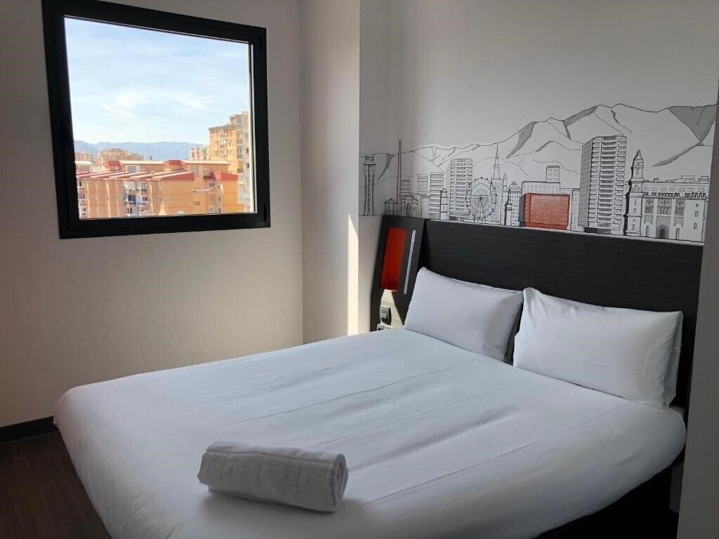 Отель Easyhotel Malaga City Centre 1*