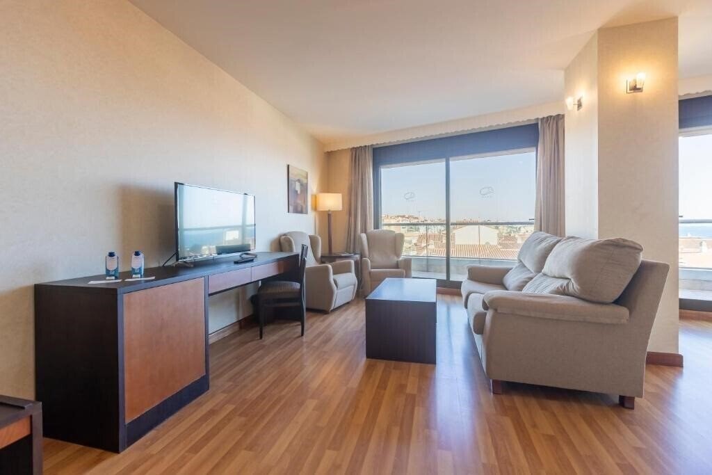 Изображение Hotel Moon Dreams Calabahia (ex. Cala Bahia, Soho Boutique Cala Bahia) 4*