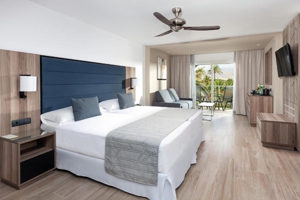 Фото Riu Palace Oasis 4*