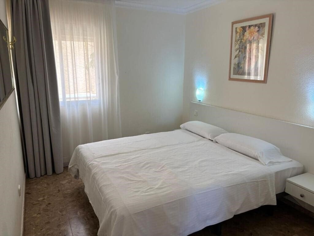 Фото Atlantic Beach Club 2*