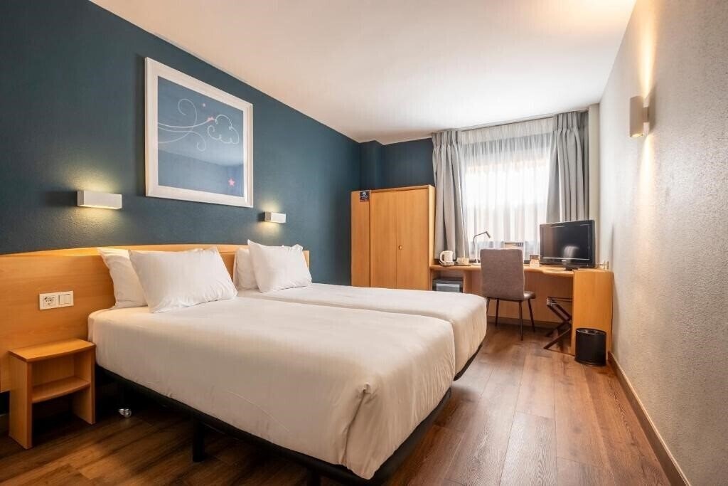 Изображение Travelodge Murcia (ex. Campanile Murcia) 2*