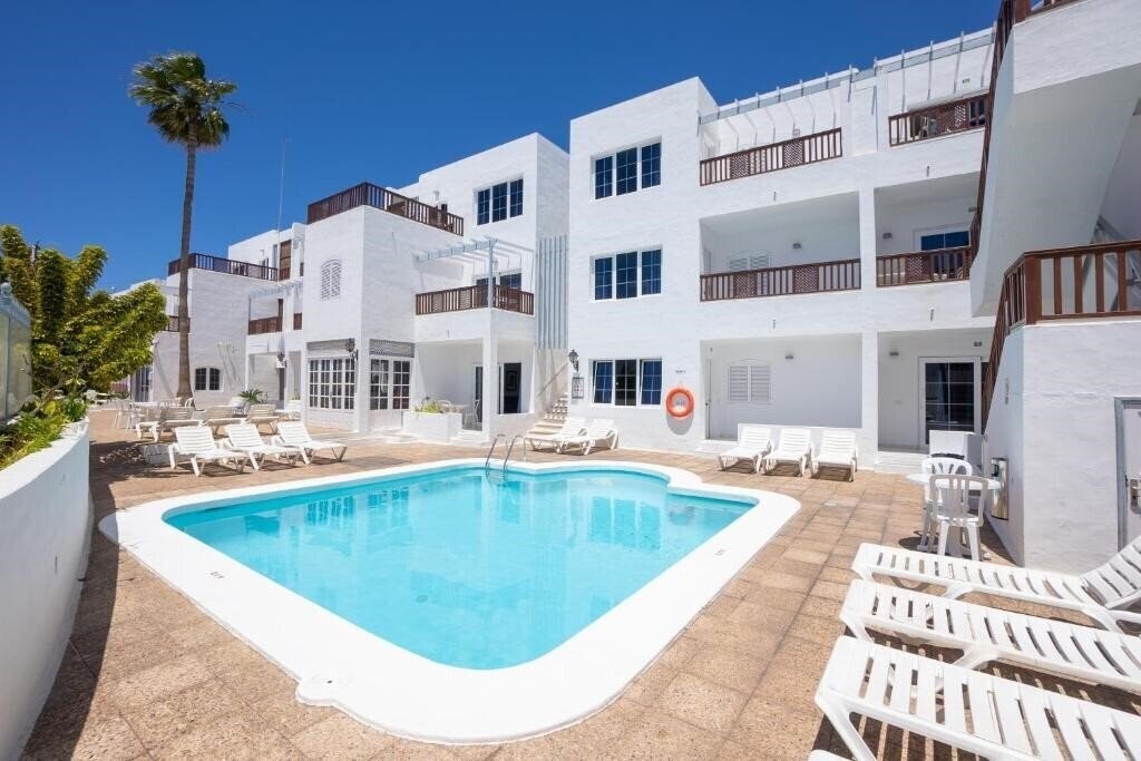 Отель Vista Mar Apartments 3*