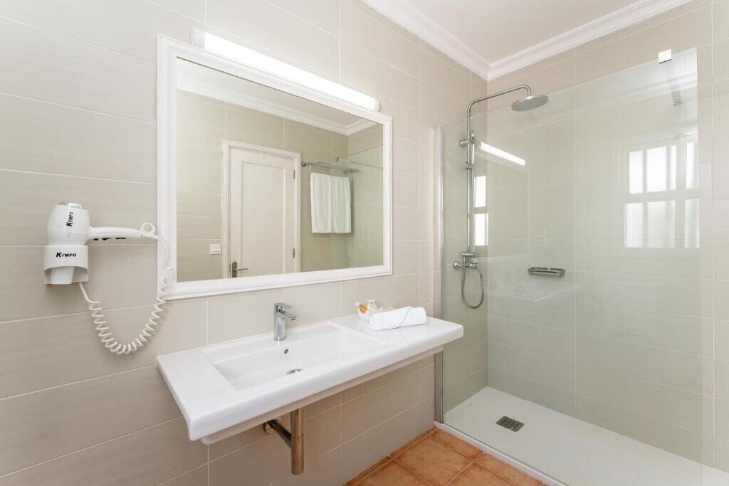 Фотография Apartamentos Livvo Las Gaviotas 3*