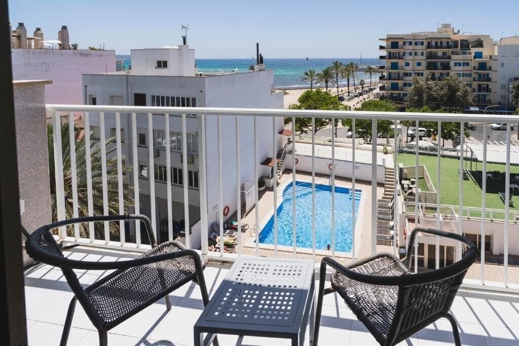 Отель Amic Miraflores 3*