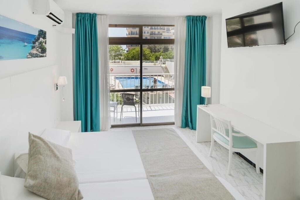 Изображение Amic Miraflores 3*