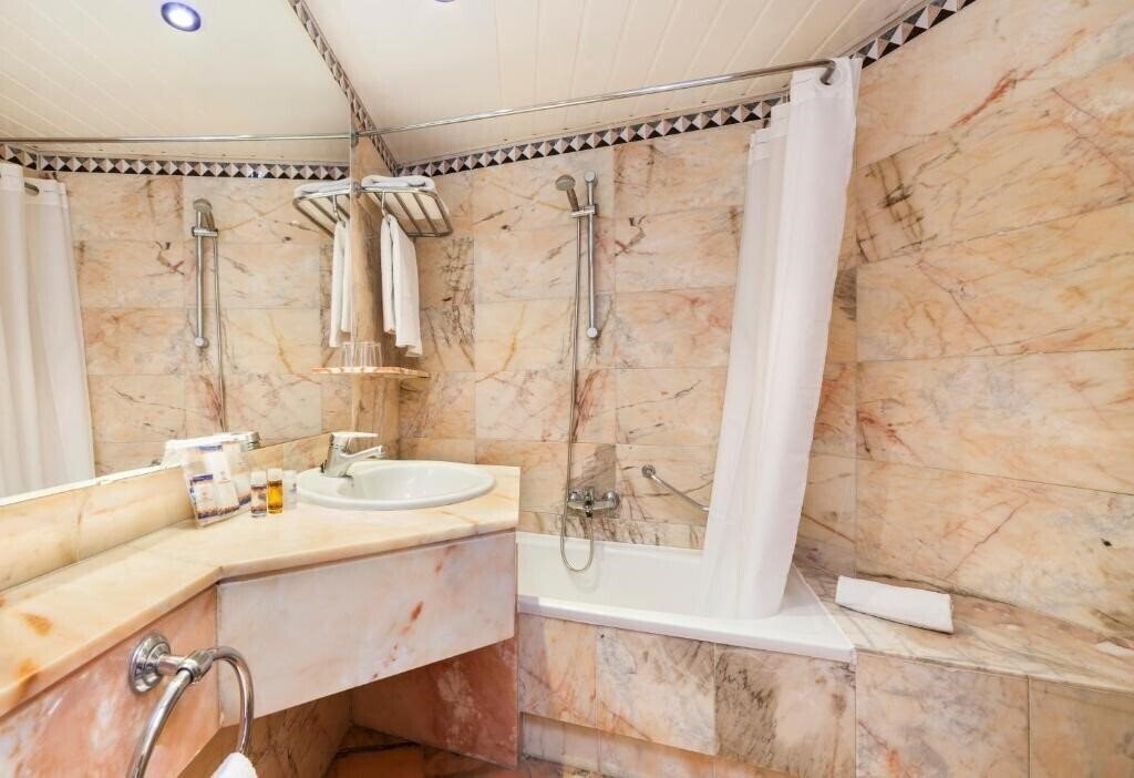 Фотография Globales Palmanova Palace 4*