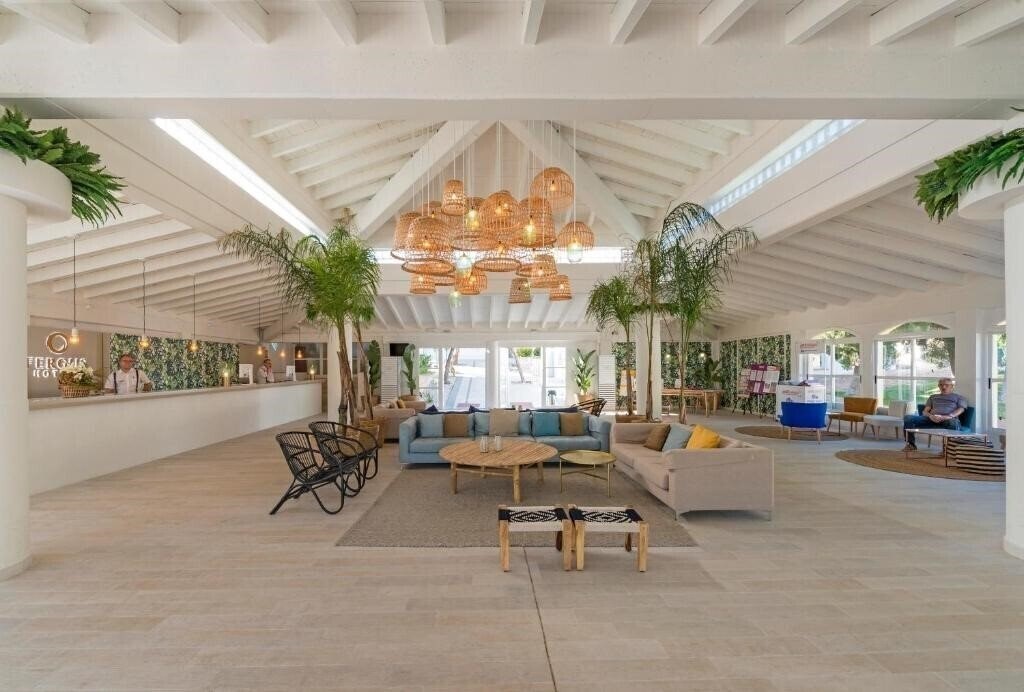 Отель Fergus Club Europa 4*